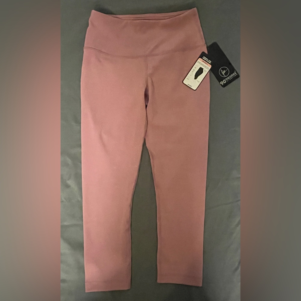 NWT-90 degree by reflex interlinking fabrication leggings-